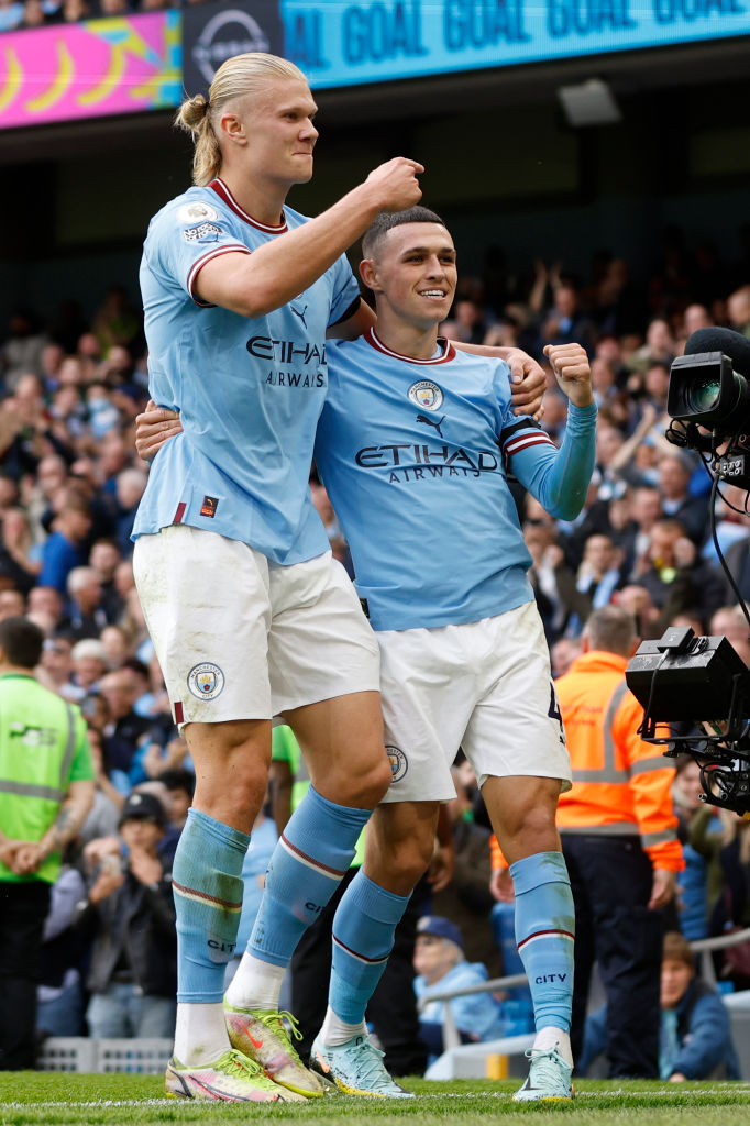ESPNInsights's tweet photo. They score when they want!

Erling Haaland nets his 3rd and Phil Foden follows suit to make it 6-1. That's the 2nd and 3rd Premier League hat trick in the Manchester Derby. The only other was Andrei Kanchelskis for Man U on Nov. 10, 1994. https://t.co/RLZkmeyZl4