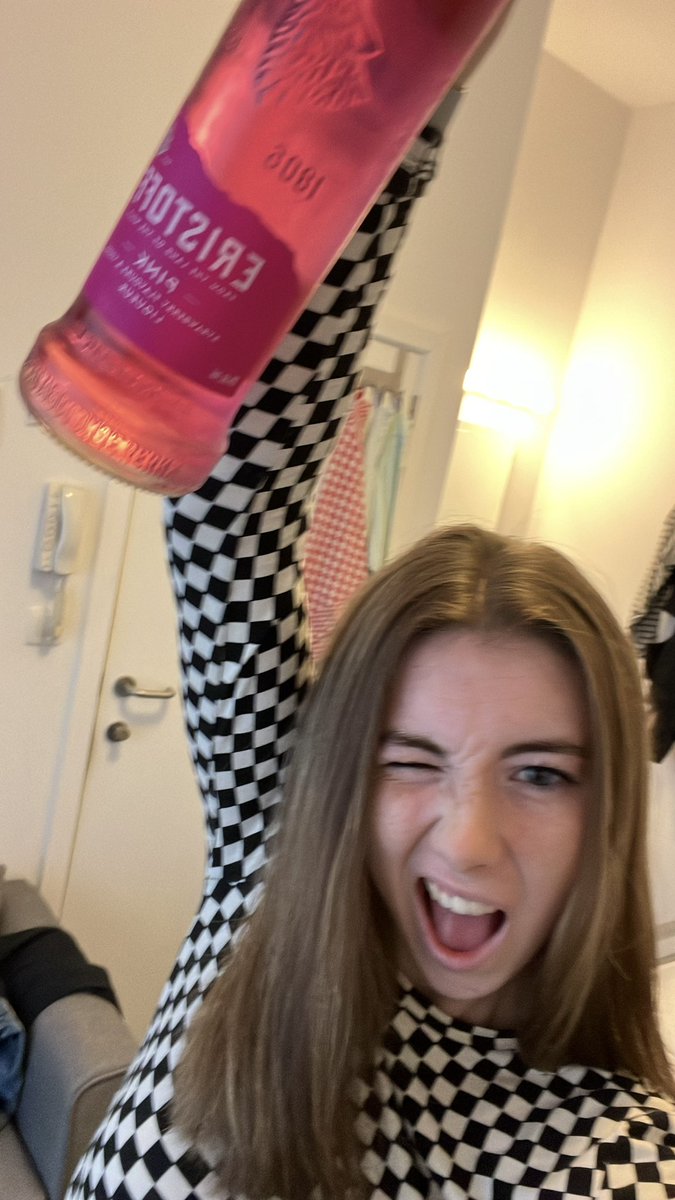 Sofie tweet media