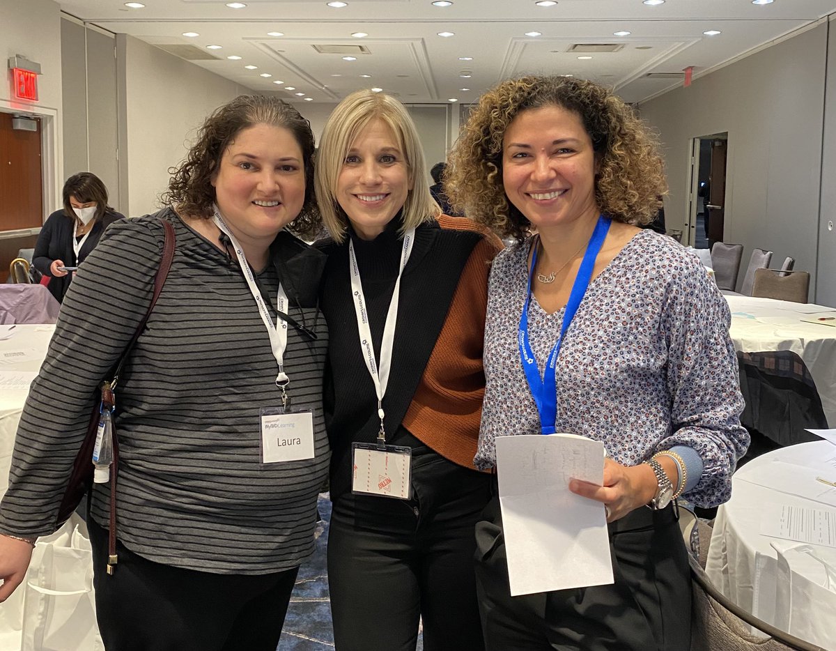 DCharabaty's tweet image. So excited I got to finally meet you today @Youcantmakethi4 !! Your energy &amp;amp; kindness on line &amp;amp; IRL gives energy &amp;amp; stamina to everyone around you ! #IBDCommunity #StrongerTogether