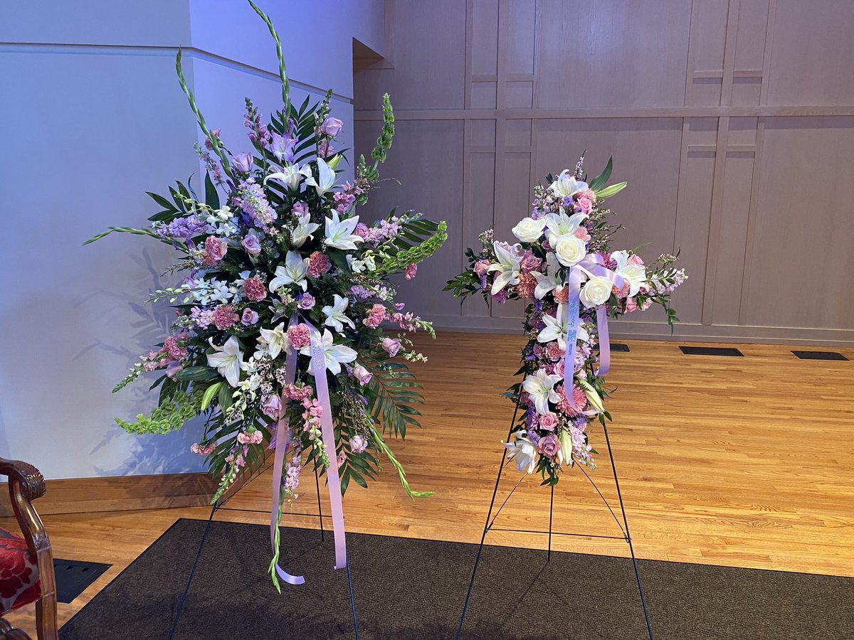rdharris55's tweet photo. @GRANNA80188211 God Bless and comfort you as only He can. Matthew 5:4 & II Corinthians 5:8
Mom went to be with Jesus a week ago today and we celebrated her life and buried her body yesterday. God is good! #TemporarySeparation https://t.co/nBfd7IFRPu
