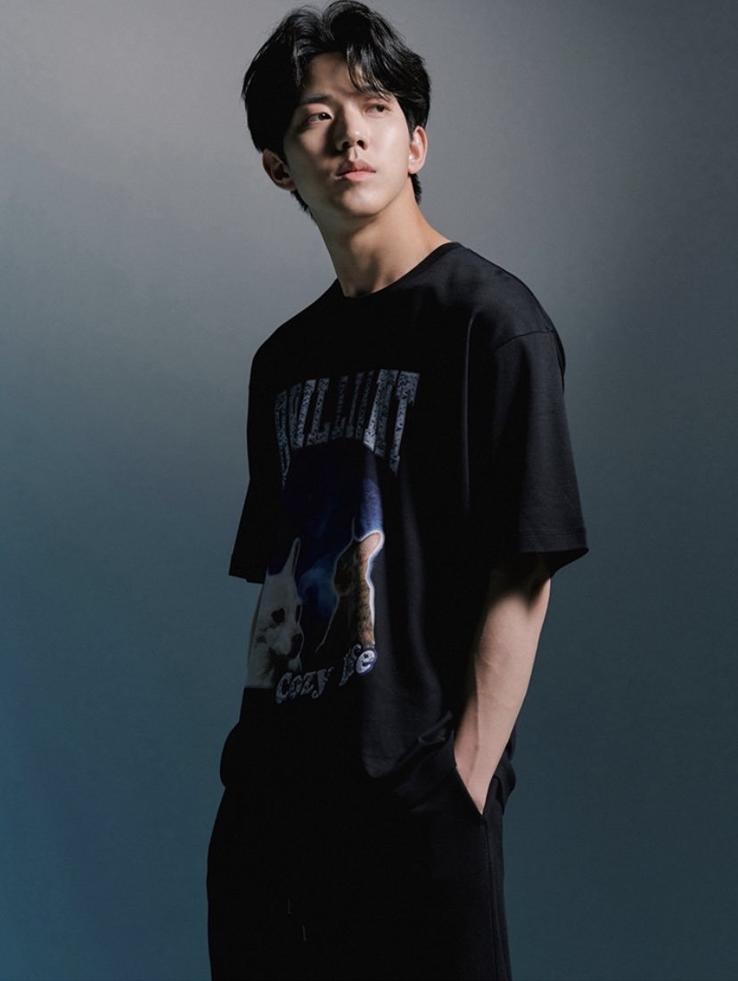 baru liat foto ari irham yg ini knp doun bgt........