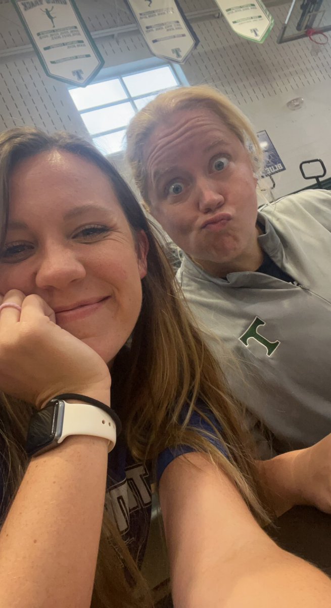 moe_THS's tweet photo. Happy Birthday to my Kief Dawg!!! You’re one of my very favorite people. Thank you for all you do for me! Enjoy a nice throwback from 2015 🙃 love you! @KieferTHS https://t.co/vemSIaj5aj