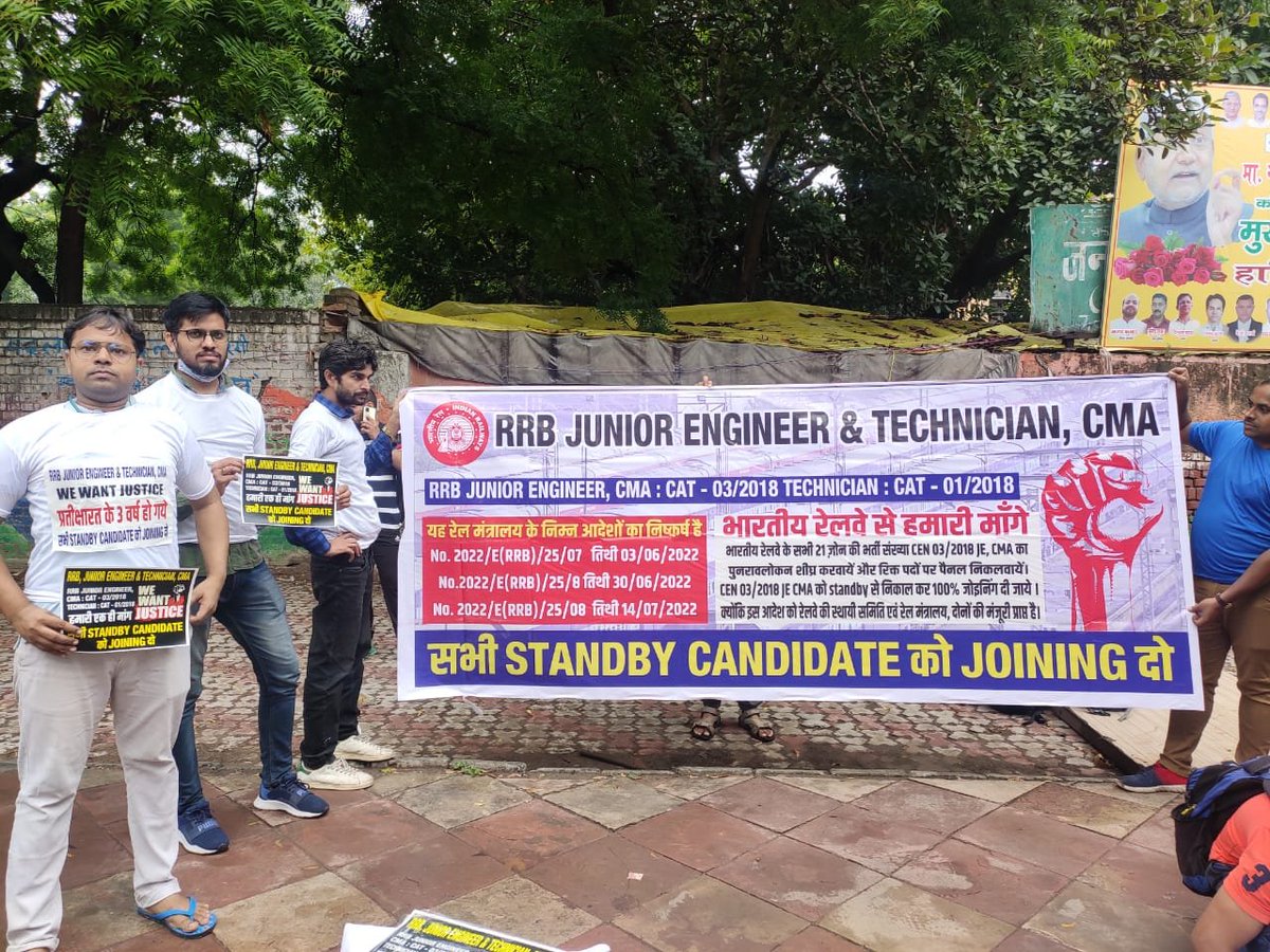 RakeshT18460816's tweet photo. @er_rameshwer @AshwiniVaishnaw @Central_Railway @drmbct @GM_CRly #RAILWAY_CLEAR_ALL_WAITING Please clear 100%waiting of Cen03/2018 candidates.
@AshwiniVaishnaw @RailMinIndia @GMSERAILWAY @EasternRailway @drmsdah @GmClw @DRMCKP @drmkgp @ADRARAIL @DRM_ASN https://t.co/aDoUtM9aHq