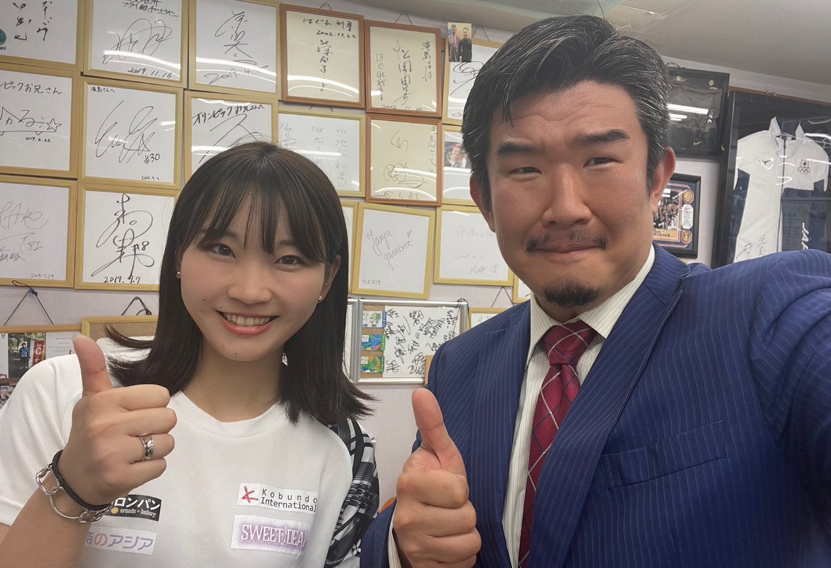olimpicsoniisan's tweet photo. 稲川くるみ選手が長野での大会合宿前に会社に立ち寄ってくれました！

全日本距離別スピードスケート選手権⛸
に出場します❗️
10.22と23
ぜひ、長野に応援に来て下さい❗️

https://t.co/3YHvYEjTm6

このフォロー&amp;このツイートのRTで
抽選で一名様に稲川選手の直筆サインをプレゼント致します😆
17日〆 https://t.co/LxeoAk9ZPm
