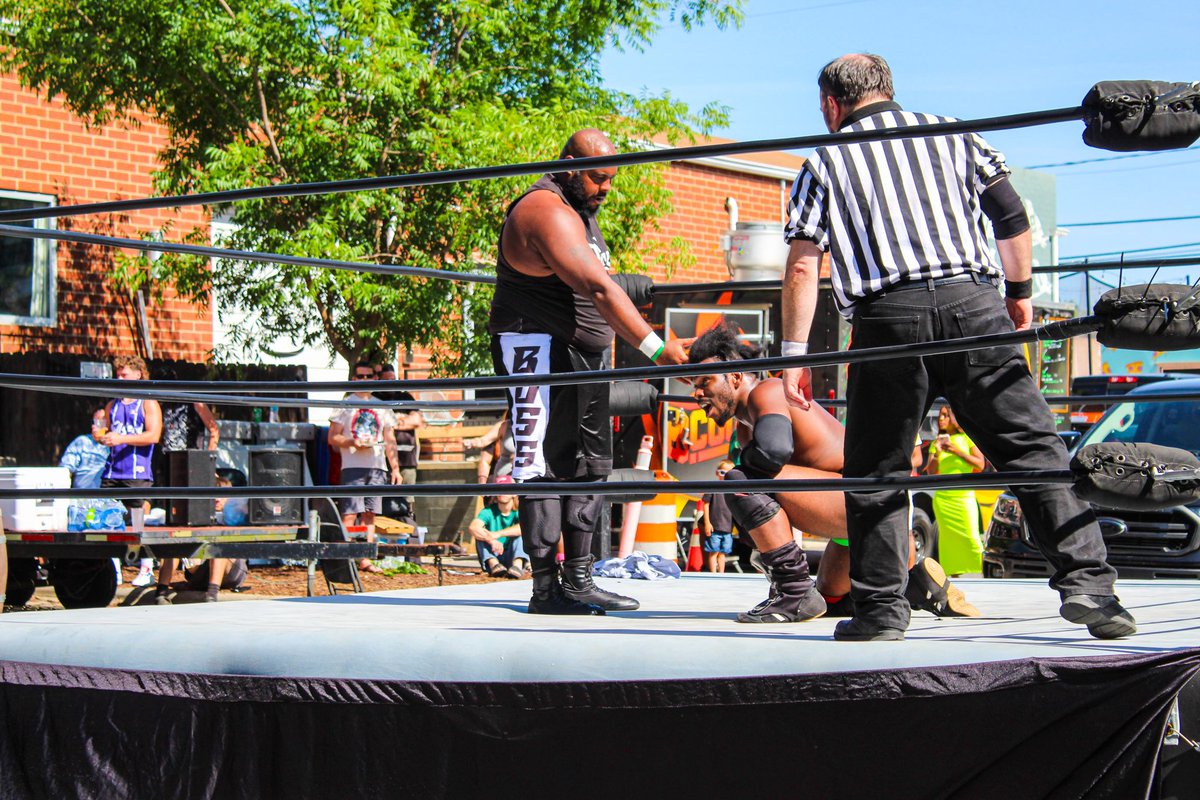DivineBarrelCLT's tweet photo. We're just 1 week away from FREE Professional Wrestling! Join the show stoppers at @XwwOfficial for an afternoon of family-friendly beatdowns from 4-7pm on 10/9! #BCooks is serving 🥘 from 3-6pm as well! https://t.co/Q9QnW05PZB