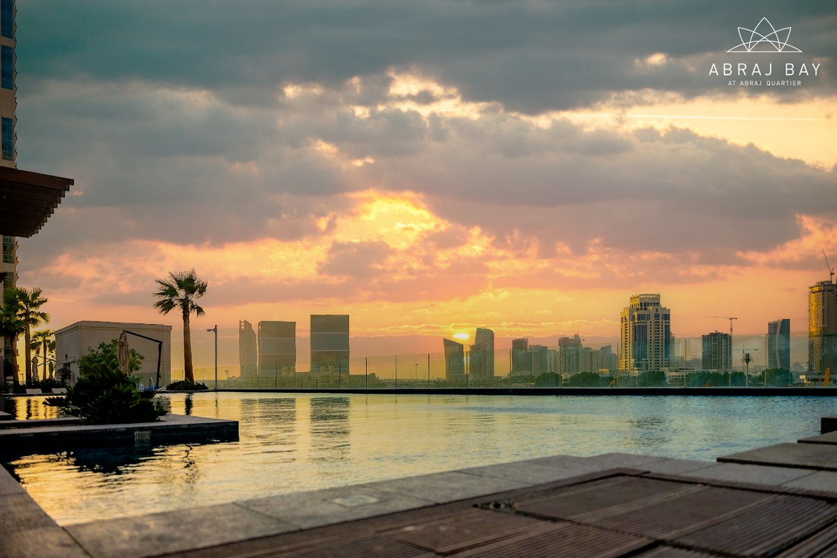 abrajbay's tweet photo. At Abraj Bay, beauty is all around you! Have a great Sunday evening.

#AbrajBay #pool #Luxury #Lifestyle #swim #Living #Thepearlqatar #Qatar https://t.co/IfaoHhvJu6