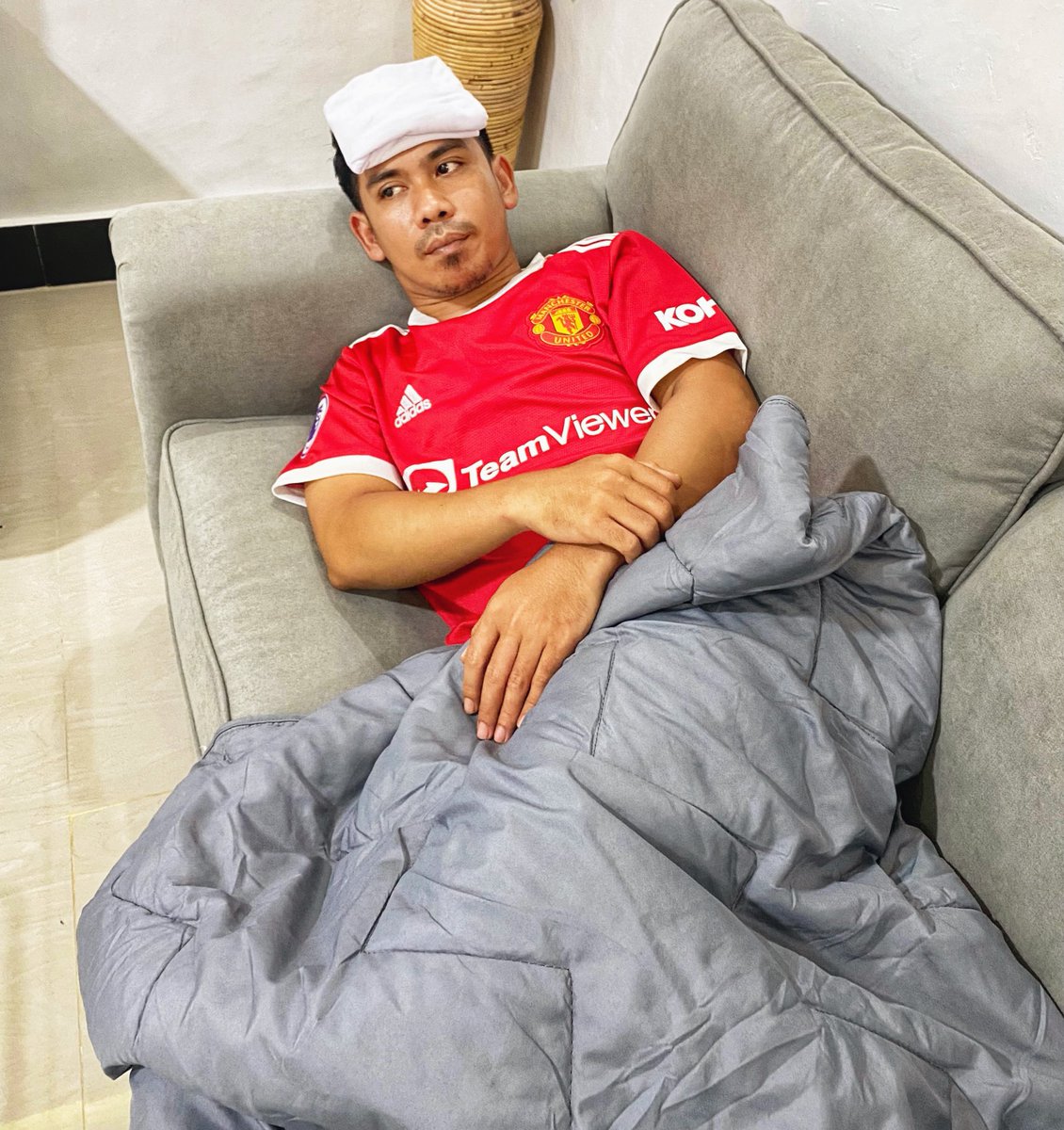 jek___'s tweet image. 