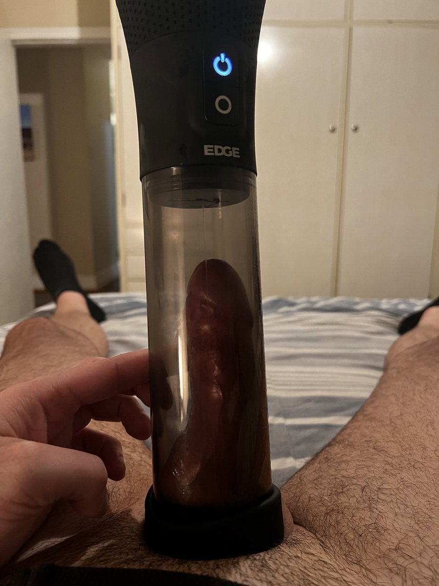 Man82Mitchell's tweet photo. Trying out my new electric pump 🍆💦💦 Hit the 8” mark and it still kept pumping 💪🏻 https://t.co/4oyKP9OTgQ https://t.co/QvvMcdfyT4