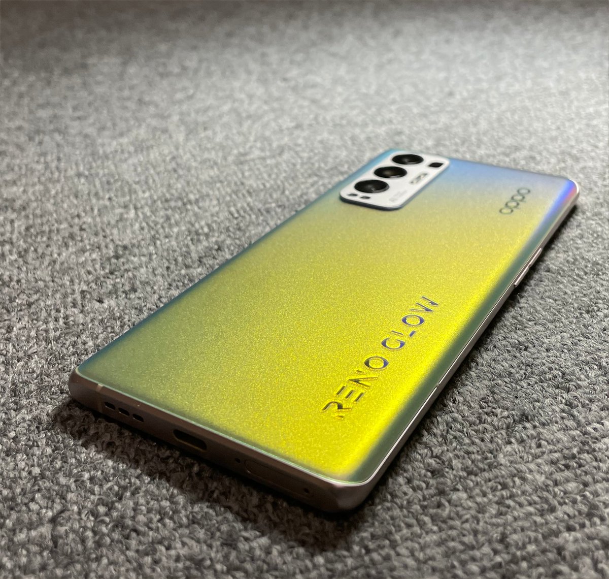 smaph's tweet photo. RenoGlow第二段(^q^)
#OPPOReno5ProPlus https://t.co/KctJWpkvoD