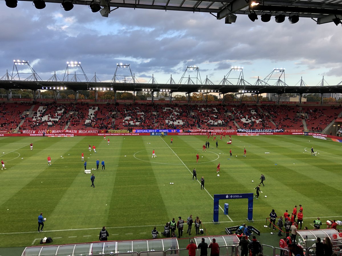 pietmat17's tweet photo. Podobno fajny meczyk ⚽️ tutaj grają o 17:30 @RTS_Widzew_Lodz
@Rakow1921

#WIDRCZ #ekstraklasa

Zapraszam do @Radio_Golpl 🎙
https://t.co/GLhzGxCqEj https://t.co/eI64cjcLnn