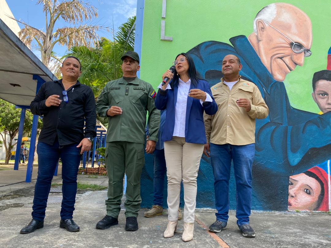 AHORA | Gob. <a href="/Soykarinacarpio/">Karina Carpio</a>: "La fortaleza más grande del estado Aragua eres tú mismo"

 #AraguaEsEducación