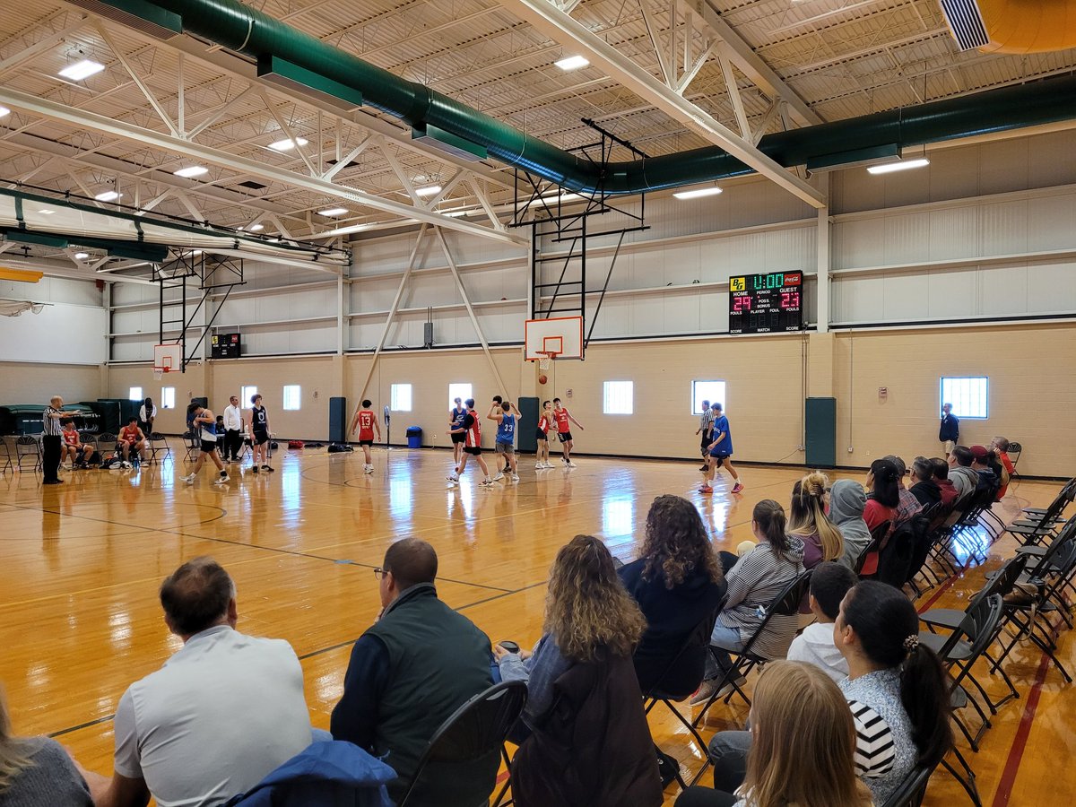 At halftime <a href="/Bedford_NH_BVBB/">Bedford (NH) Boys Basketball</a> and Merrimack in 6 point battle!