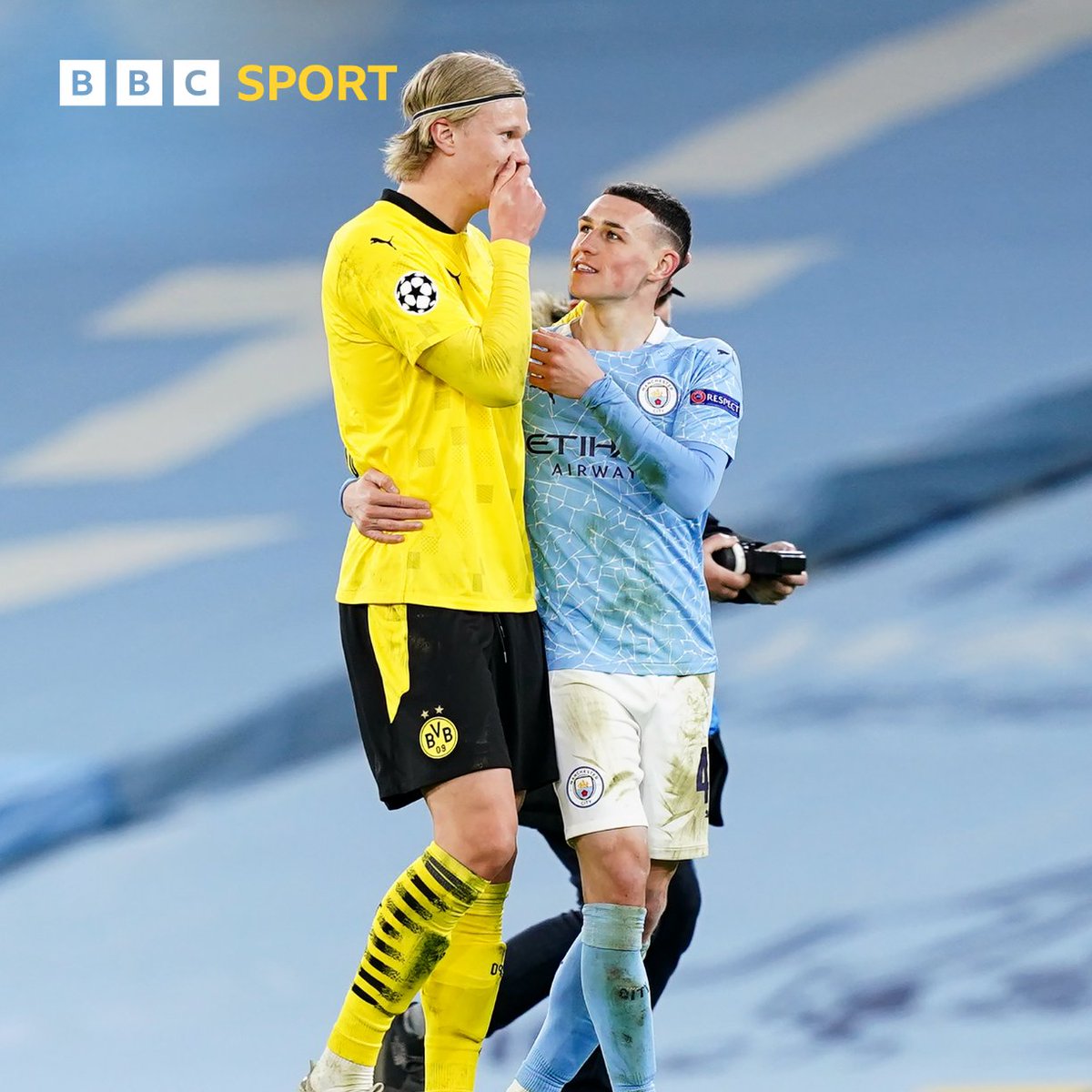 BBCSport's tweet photo. Whatever Phil Foden said to Erling Haaland worked 😉

#BBCFootball #MCIMUN https://t.co/3Uzc77OgIE