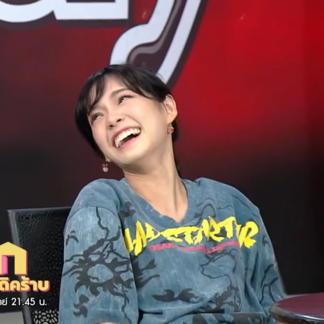 ซีนนี้คือนั่งขำทั้งซีน555555555555555555

Cherprang Variety 

#เฌอปรางก็มาดิคร้าบ