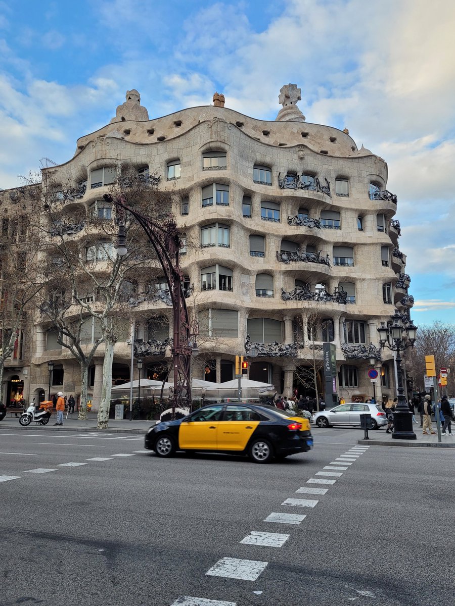pipapipia's tweet photo. @RayRaycdoyle @raystoneauthor I see you write books How interesting You write novels. wonderful I congratulate you I have a published book but they are reality. The chronicle of a post-war period during the harsh Franco dictatorship. You are very welcome or thank you very much for being there.😘❤️🙏
Barcelona https://t.co/vnjlvcYn8p