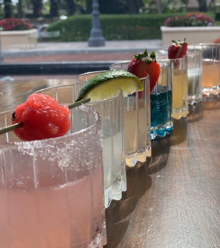 SLATEorlando's tweet photo. Upgrade from bottomless brunch to Slate's Liquid Brunch 🥃🌠 That's right! A breakfast shot to match your meal 🤩
#slateorlando #scratchkitchen #sundayfunday #sunday #funday #sundaybrunch #brunch #orlandobrunch #liquidbrunch #mimosas #sangria #bloodymary #weekend #weekendvibes https://t.co/fSRJH7cKZd