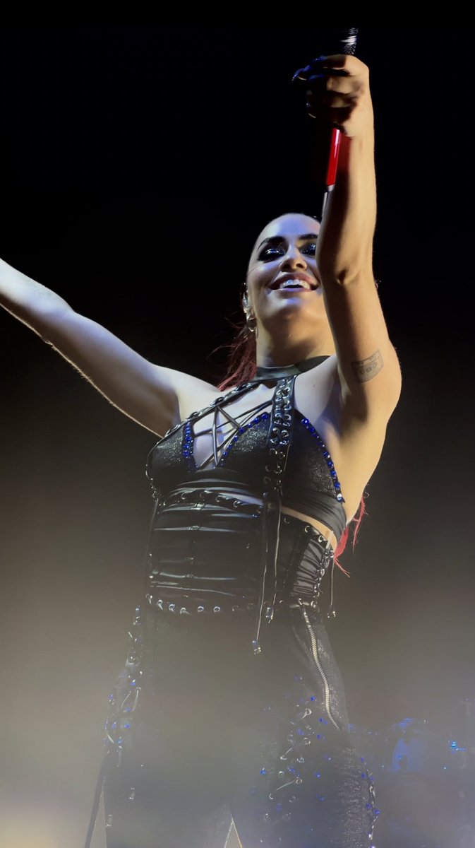 queenlalitas's tweet photo. LA REINA DEL POP ARGENTINO; https://t.co/CpBDdpJyWP