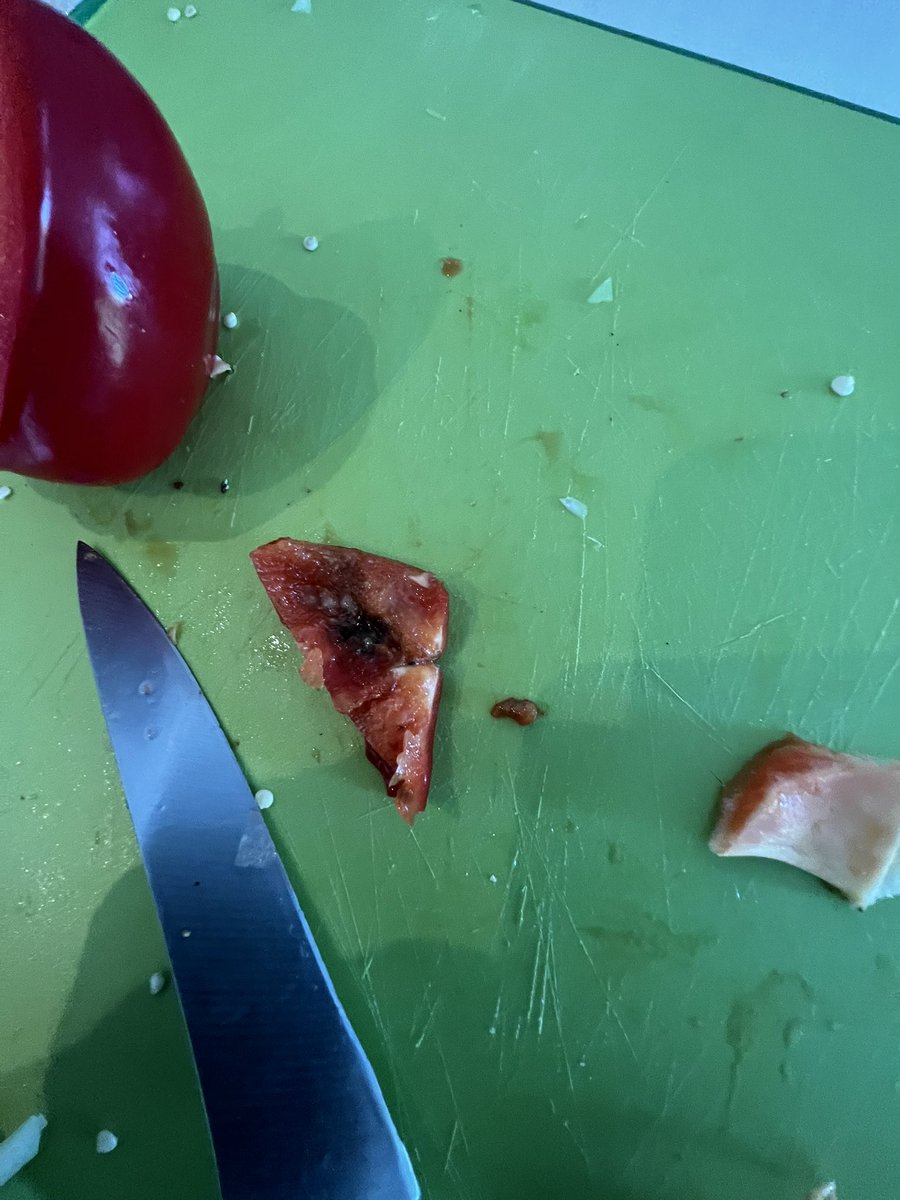 andy_d_browne's tweet photo. @marksandspencer purchased today at M&amp;S Camberley. Rotten Red Pepper on the inside. https://t.co/kqsiOiDFIw