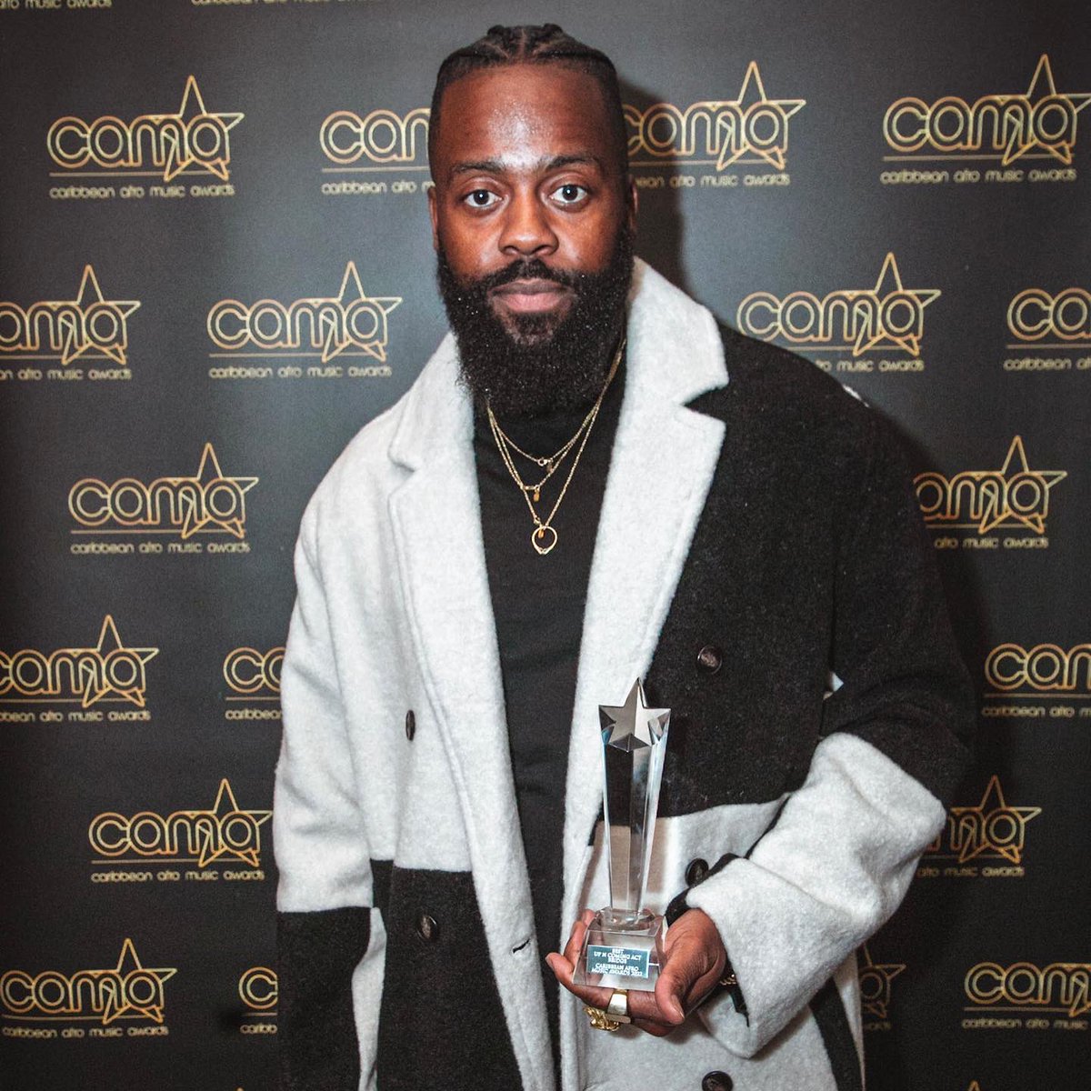 TheBridgeValid's tweet photo. IMPACT OVER NUMBERS

‘Best Up N Coming Act’ - CAM Awards 2022 

Gratitude to my V!BE TR!BE and everyone who said #AhBridgeTimeNow and voted for me. My first nomination and now my first award, we brought it home 🤲🏾🔮

New level, the journey continues 🧗🏾

https://t.co/KbR0fVB9Be https://t.co/HtiGBXm48u