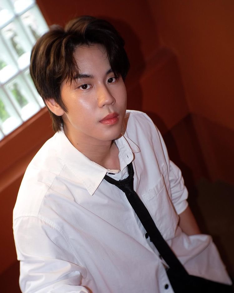 AmyAqua8's tweet photo. BounPrem who? It's PremFluke 😌✨
Goodnight PremFluke in student's uniform today ❤️✨

//let me ship my ghostship just for today 🤭🤭
#prem_space #fluke_natouch #PremFluke #เปรมฟลุ้ค https://t.co/Q2txCskUcY
