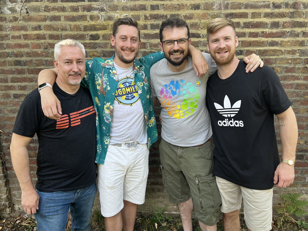 IanWaterfall's tweet photo. @NianticWayfarer The @IncensedPodcast boys got out to explore West London. #WayfarerChallengePart3 https://t.co/fSx8bLTI8Y