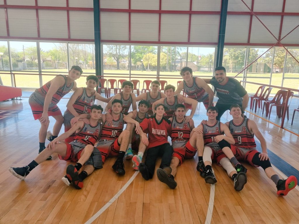 RIVADAVIA_JRS's tweet photo. U21 al cuadrangular del Federativo.
Vamos los pibes!!!! https://t.co/By22AdsQPa