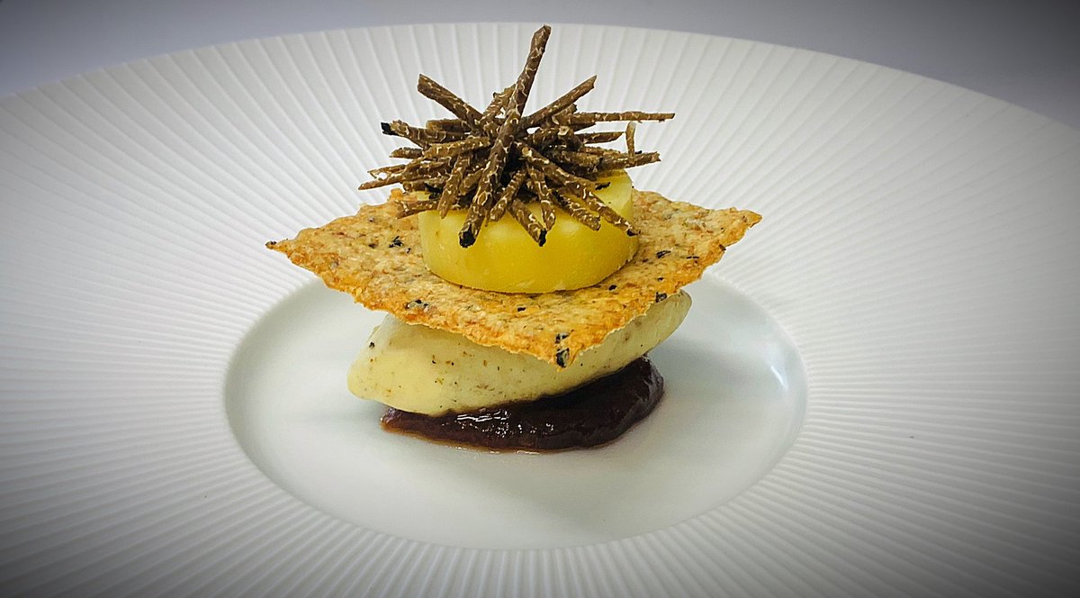 kboylechef's tweet photo. Whipped @ballyliskarmagh triple rose, seeded lavash, aged cheddar, preserved Yorkshire rhubarb, Black Truffle! Our new winter cheese course. #cheesecourse #tastingmenu #savoury #restaurantladyanne https://t.co/H78A0KZNiv