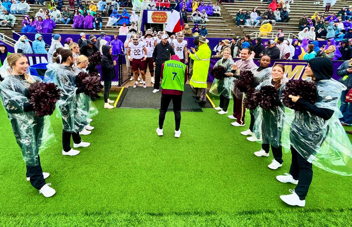kdamp's tweet image. On a cold and miserably wet day, I was glad to spend a few moments encouraging our students who made the trip to support @TXSTATEFOOTBALL. Thank you, student trainers, @TXSTCHEER, and @TXSTBoko for carrying on, despite the weather. For what it’s worth, Boko, I thought you won!🐾