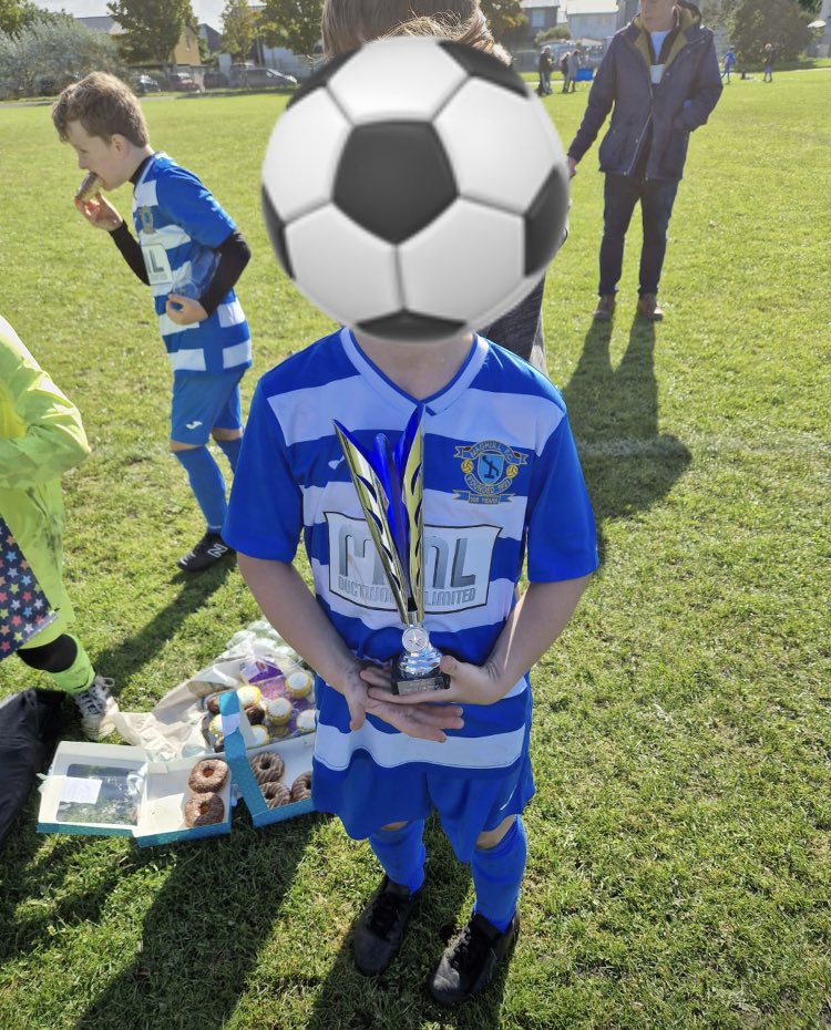 maghullfc_white tweet picture