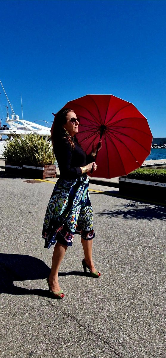 patricia_curty's tweet photo. A Sunday well spent brings a week of content.📽🎬📸

LET'S GLOW ⭐️ ⭐️ ⭐️ ⭐️ ⭐️ 

#LetsGlow #fabulousfashiontours #fashionwalkingtour #patriciacurty #galleryofideas #barcelona #fabulousfashiontoursbarcelona #justbeit #Abundance #style #speaking #GetInspired https://t.co/yk0nCsSdjc