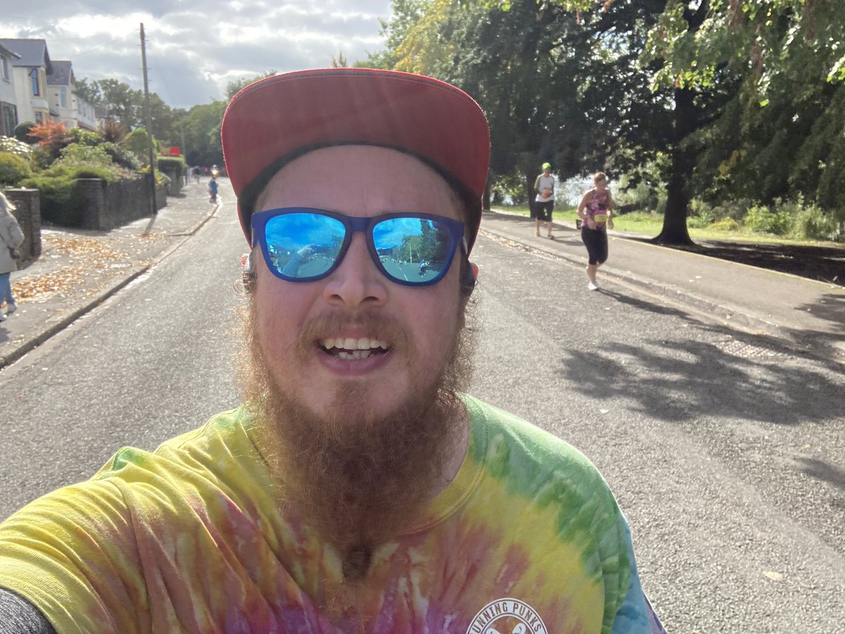 LiCrave's tweet photo. Start, middle and end pictures of today’s @CardiffHalf. Probably should have stopped a few miles in, but decided not to push too hard, and got to the finish line eventually. As ever, great support from the @runningpunks out on course! https://t.co/BXao49kHAj