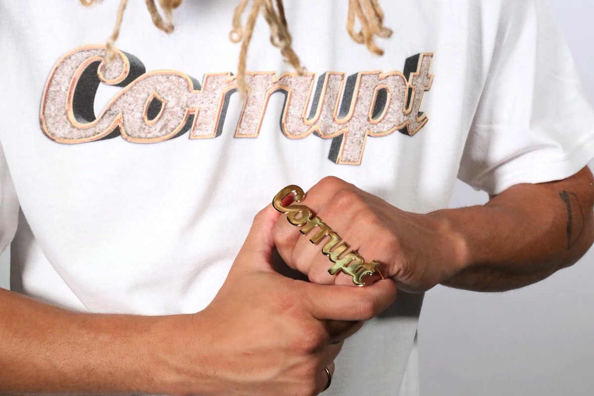 activistdavid8's tweet photo. STERLING SILVER GOLD PLATED BRASS KNUCKLES WILL BE AVAILABLE ON THURSDAY AT 11:56 AM PST https://t.co/fRNhqkrjin https://t.co/6wg29EMoH2