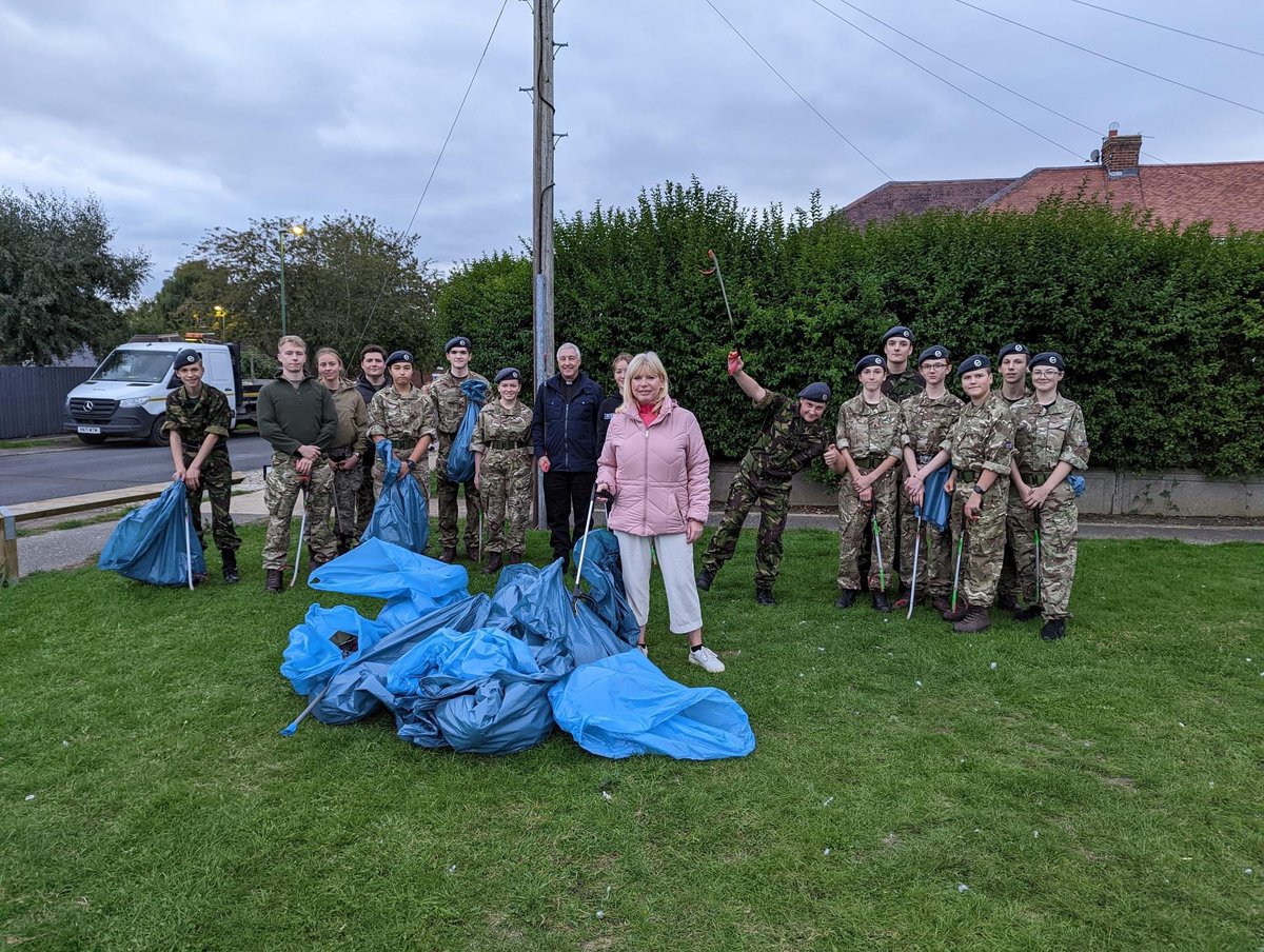 Recently we’ve enjoyed being back out  in our community doing litter picks in the local area!
