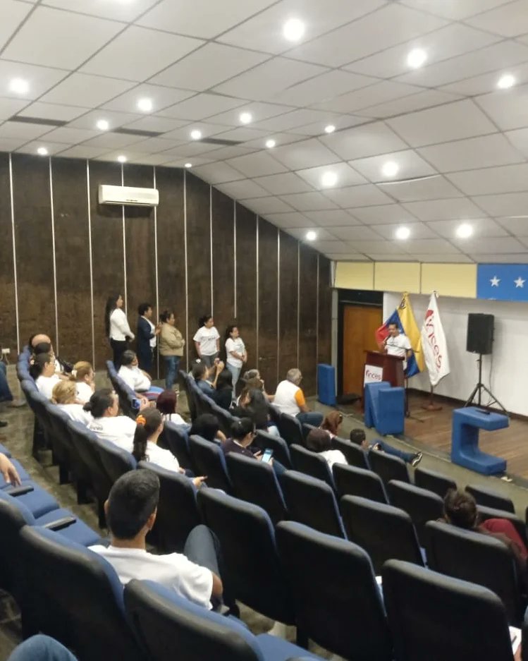 inces_guaira's tweet photo. #inceslaguaira presente en el acompañamiento del cierre de la actividad con los responsables del Programa Nacional de Aprendizaje a nivel nacional
Familia Inces La Guaira 💛💙❤️
#FormarProduciendo
#ProducirFormando
•
•
@Incesocialista @WuikelmanAngelP https://t.co/NJtnsPDjcp