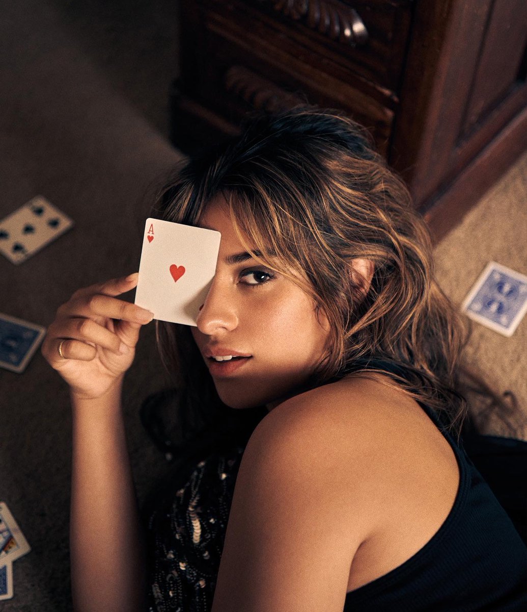 CamilaAccess's tweet photo. If you play your cards right… 🃏♥️ https://t.co/n4WnzBrjSD