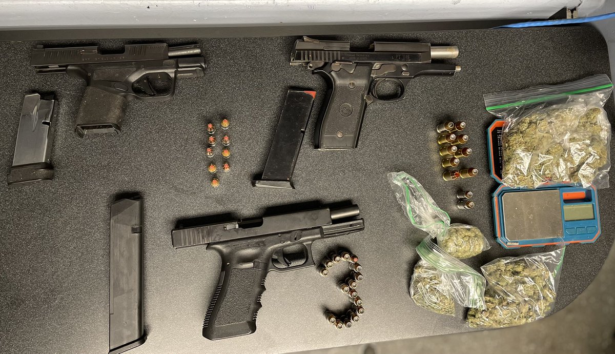 LansingPolice's tweet photo. #WhileYouSlept… your Lansing officers were dispatched to a shots fired investigation in the Frandor area. Multiple 911 callers reported 3 suspects shooting &amp; running south through Frandor. (1/4) https://t.co/1tNW6OZ9CI