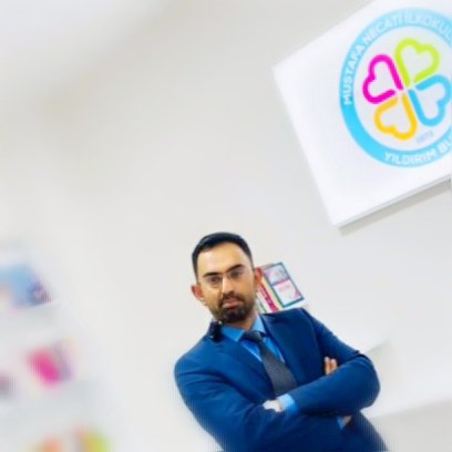 zivertas's tweet photo. Arif Arı başkan adaylığında delege adayı olduğum dün yapılan delege seçiminde 6.sandıkta  değişim kararımızı destekleyen , delege seçilmemde yanımda olan   okul müdürüm,şef,memur ve tüm  öğretmen arkadaşlarıma teşekkür ediyorum
@_aliyalcin_
@ArifAri_Bursa
#DeğişiminHürveGürSesi https://t.co/u0uEqsrzkZ
