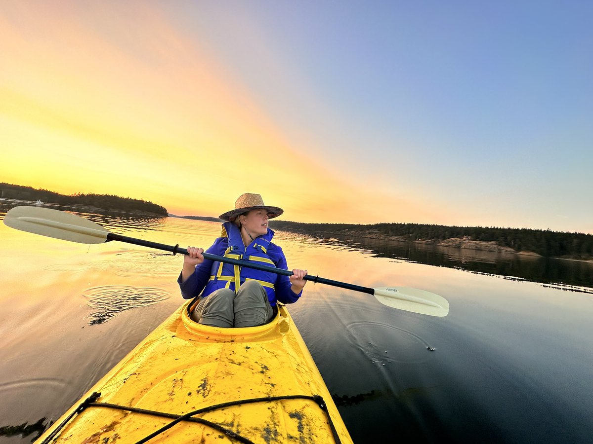 Kelley Bayern on Twitter "Kayak crabbing off Lopez Island. We caught