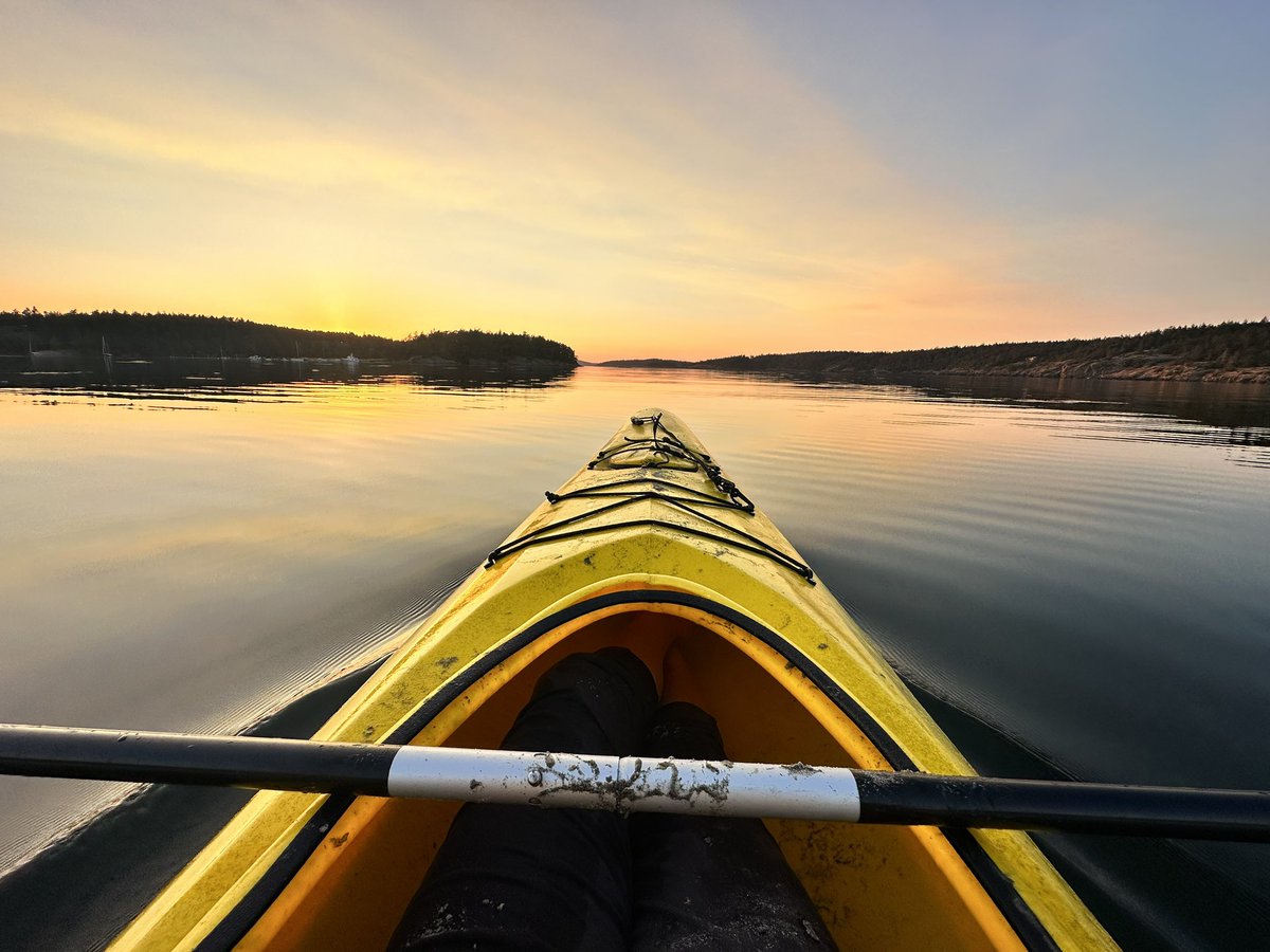 Kelley Bayern on Twitter "Kayak crabbing off Lopez Island. We caught
