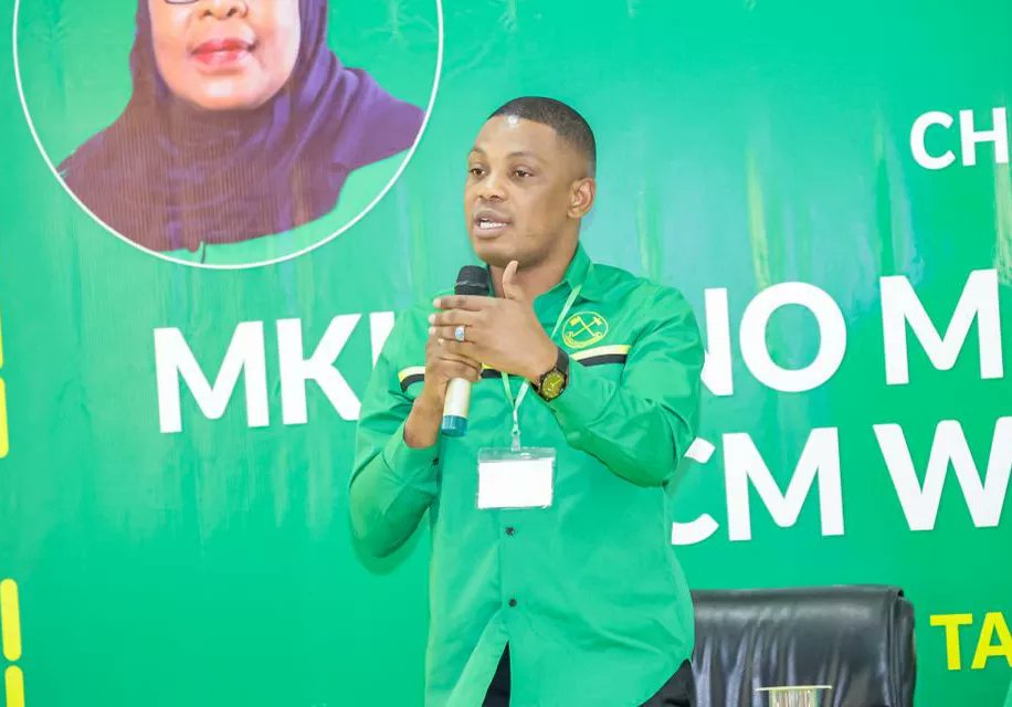 hamdu_shaka's tweet photo. Mkutano Mkuu wa uchaguzi wa viongozi CCM Wilaya Dimani, Oktoba 2, 2022, Nimeelezea  juu ya mpango na umuhimu wa CCM kuwajengea uwezo viongozi wapya waliochaguliwa, ikiwa ni utekelezaji wa maelekezo ya Mkti wa CCM Taifa Ndugu Samia Suluhu Hassan katika hatua ya kujiimarisha zaidi. https://t.co/nsC11YJzPW