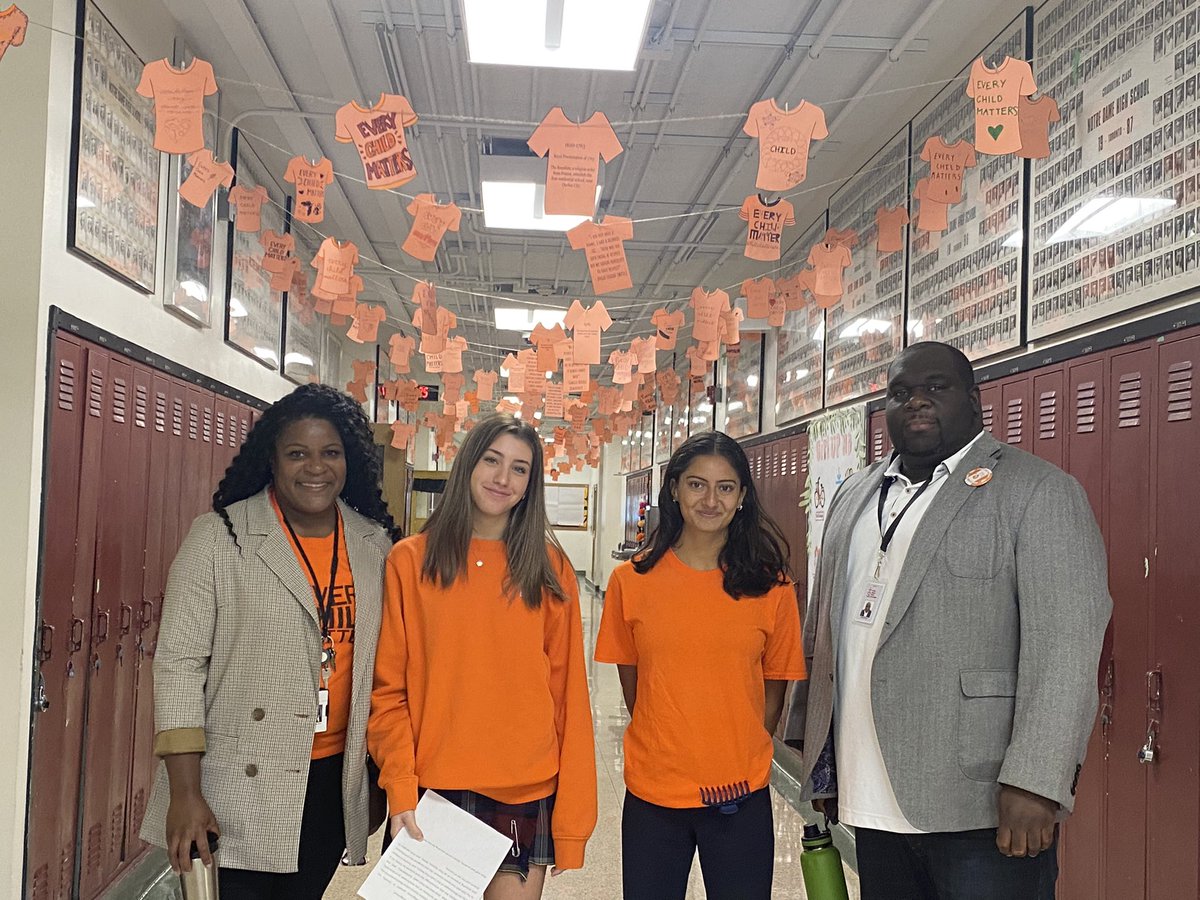 ND student ambassadors welcoming Superintendent Kimberly Dixon and Associate Director Derek Boyce…walking with us on National Truth and Reconciliation Day Sept 30. Thoughtful discussions about colonialism and Indigenous communities. @SOArea6_TCDSB <a href="/TCDSB/">Toronto Catholic District School Board</a> <a href="/DB_DerekBoyce/">Derek Boyce</a>