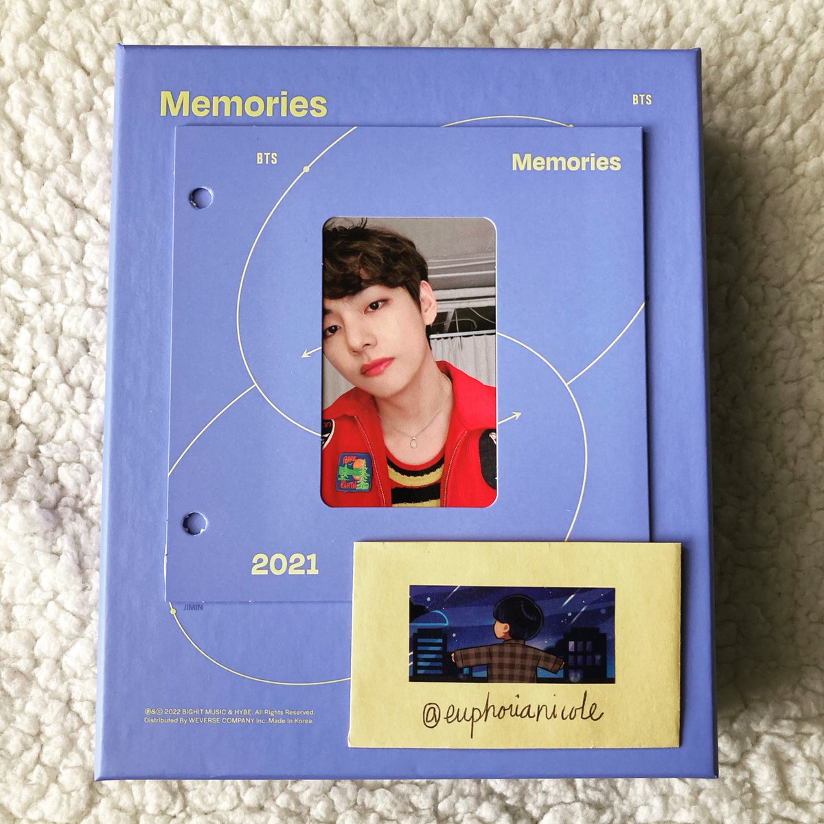 euphorianicole's tweet photo. WTT: BTS Memories 2021 Blu-ray 

HAVE: Taehyung
WANT: Jungkook

🇺🇸US Only
📦Tracked shipping only
🧾must have 15 proofs or be willing to send first
💜DM if interested 
My proofs: https://t.co/foHiHQioEj
@BTSTradingPC @BTStrading_USA @BTS__TRADING https://t.co/YtFwM2Z29F