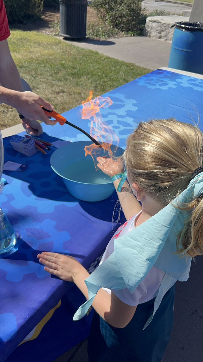 t_coyan's tweet photo. Such a great day to “Celebrate Springfield”!! Thanks to the Hatch foundation for doing the heavy lifting and making such great use of some of Springfield’s beautiful amenities! #lovesgf https://t.co/Vw09lbSytp