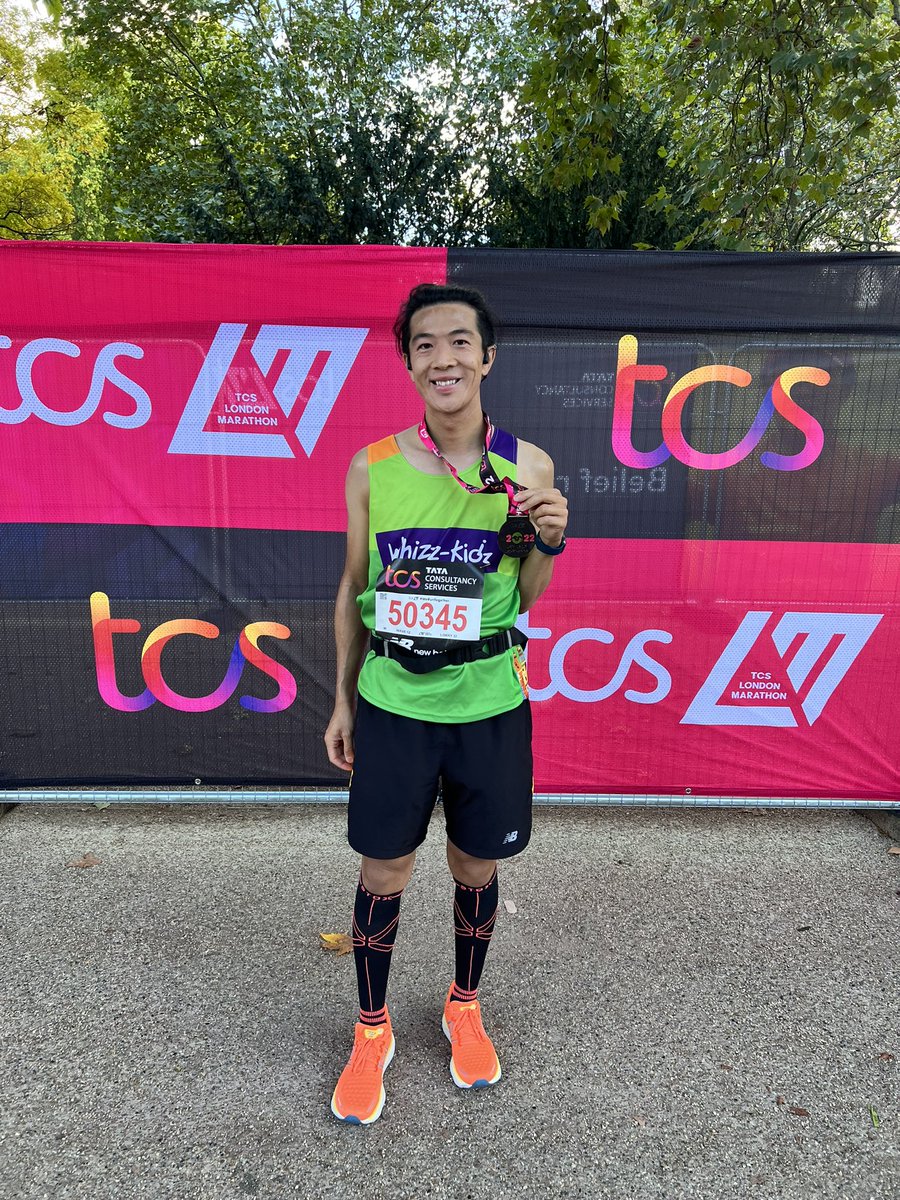 Finished the #LondonMarathon today. Quite underprepared having skipped quite a lot of training but I think I did well. 3 down; 3 to go. If anyone would still like to sponsor me you can do so below 👇 Raising money for <a href="/WhizzKidz/">Whizz Kidz</a> #WeRunTogether 

justgiving.com/fundraising/Vi…