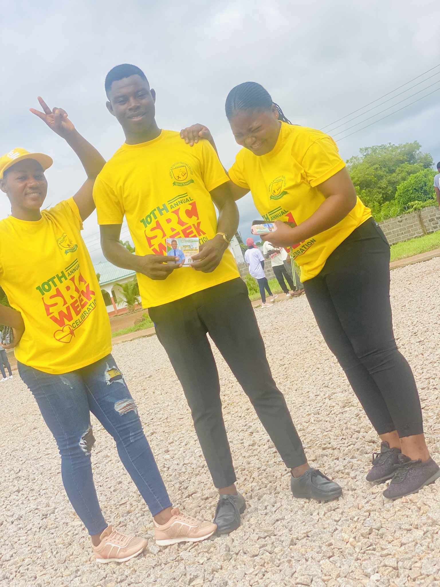 THE DON LAKITO on Twitter "Team yellow for presidency https//t.co