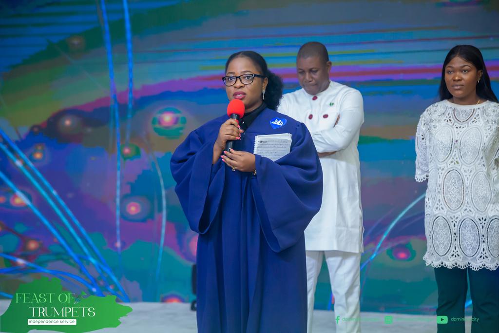 dominioncitylag's tweet photo. Today in service, we also took out time to recognise few members of the church who are transforming lives and making impact in their immediate environment.

#DominionCity
#DCLagosHQ
#FeastOfTrumpet
#IndependenceService https://t.co/OWuKjrbmTp