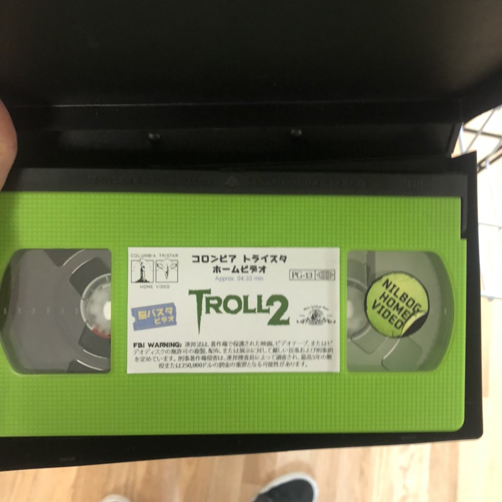 wolfsoul4's tweet photo. Also fantastic pieces of art and vhs from the always wonderful .@BrainBusterVid at #ViperVideo https://t.co/ha3WQWaD4K