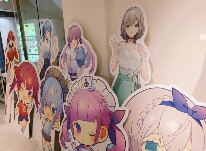 誕生日はいつか1度は見たいと思っていた劇団四季のライオンキングを観て、その後ホロライブコラボカフェ→原神カフェに行くという楽しい1日だったちなみに1日にコラボカフェ2つも行くと満腹で大変なことになります(当たり前) 