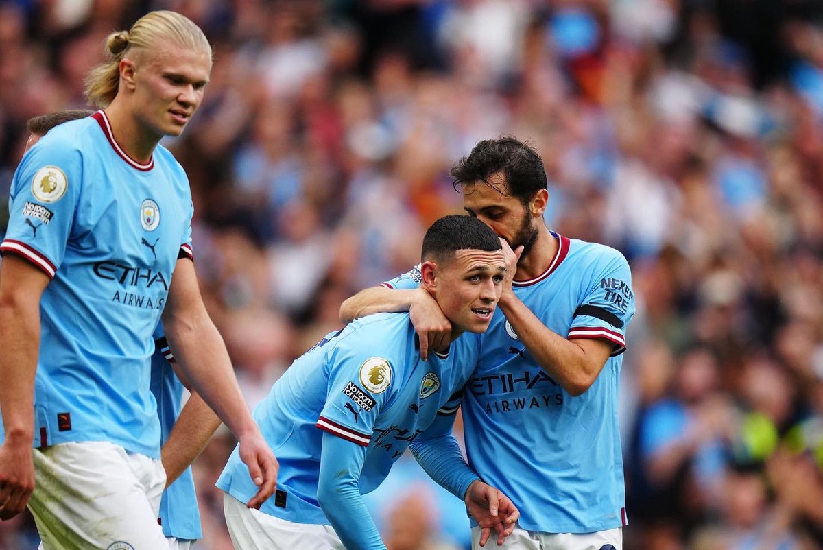 BernardoCSilva's tweet image. Enjoy the day blues! 🔵
Massive 3 points! Congrats to @PhilFoden and @ErlingHaaland 😄