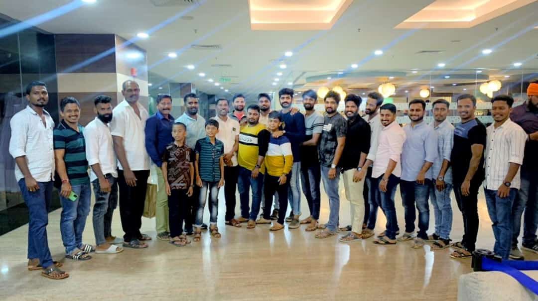 sathyanp111's tweet photo. #Kantara #TeamSBC @shetty_rishab @hombalefilms #tulunad 🍿🔥 https://t.co/sftsK3Lc4N